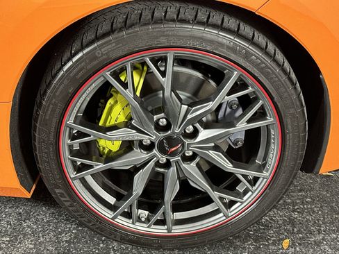 Used 2024 Chevrolet Corvette Stingray Preferred Cpe w/ 2LT image 14