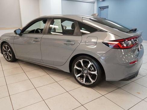 Used 2025 Honda Civic Sport Touring image 8