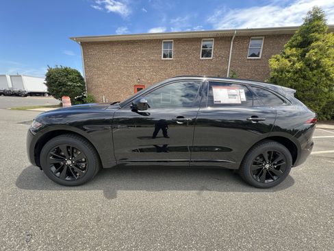 Used 2026 Jaguar F-PACE R-Dynamic S AWD/4WD image 7