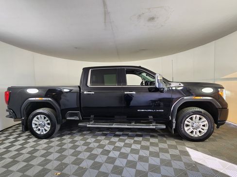 Used 2020 GMC Sierra 2500 Denali w/ Denali Ultimate Package image 8