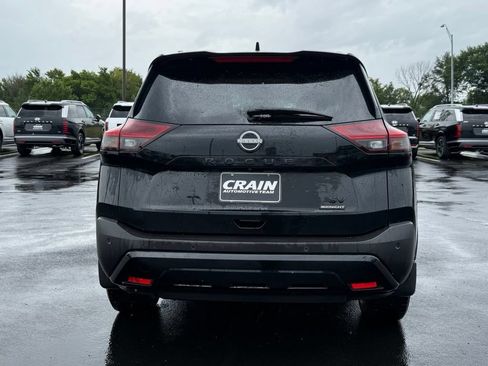 Used 2023 Nissan Rogue SV w/ SV Premium B Package FWD image 6