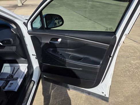 Used 2019 Hyundai Santa Fe FWD image 14