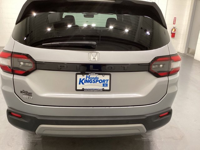 Used 2024 Honda Pilot EX-L image 6