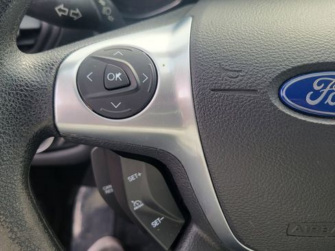 Used 2016 Ford Escape SE image 18