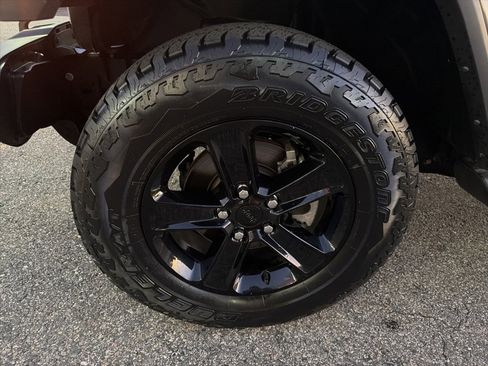 Certified 2021 Jeep Wrangler Unlimited Sahara image 23