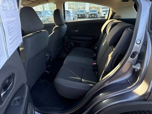 Used 2019 Honda HR-V LX image 17
