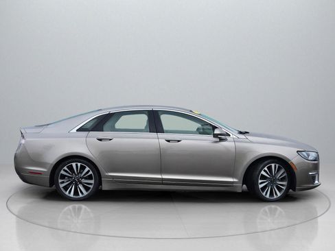 Used 2018 Lincoln MKZ Reserve image 9