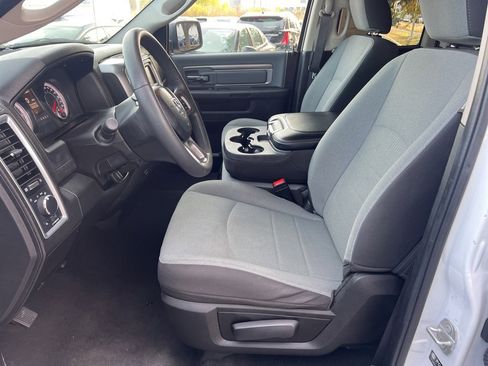 Used 2024 RAM 1500 Classic SLT image 20