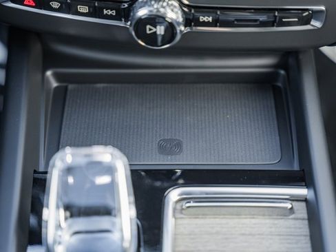 New 2026 Volvo XC60 B5 Plus w/ Protection Package Premier image 23