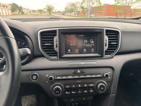 Used 2017 Kia Sportage EX image 10