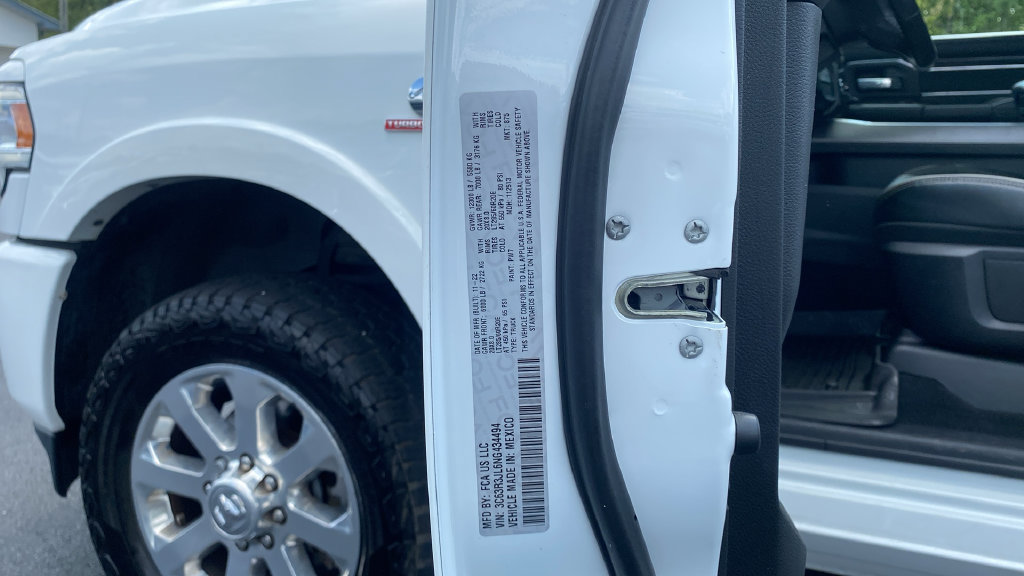 Used 2022 RAM 3500 Laramie AWD/4WD image 18