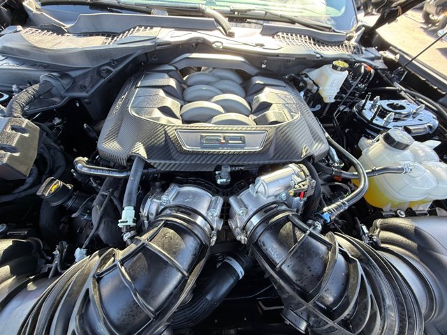 Used 2025 Ford Mustang GT Premium RWD image 29