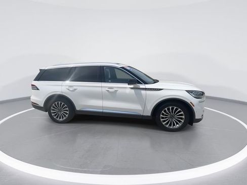 Used 2023 Lincoln Aviator Reserve w/ Equipment Group 201A RWD image 8