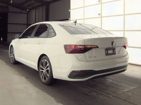 Used 2023 Volkswagen Jetta Sport image 8