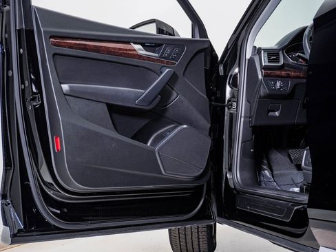 Used 2020 Audi Q5 2.0T Premium image 27