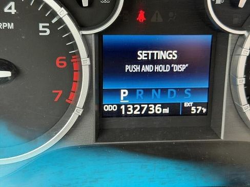 Used 2017 Toyota Tundra Limited w/ Limited Premium Package AWD/4WD image 29