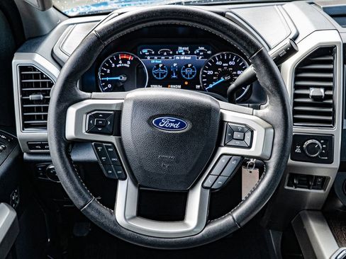 Used 2020 Ford F250 Lariat image 16