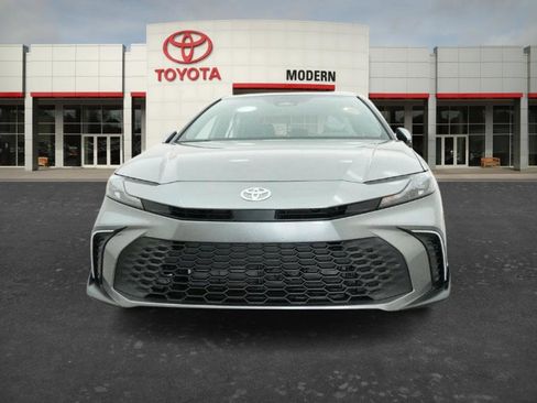 New 2026 Toyota Camry SE FWD image 11