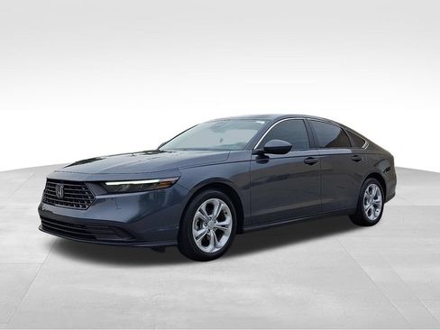 Used 2025 Honda Accord LX image 3