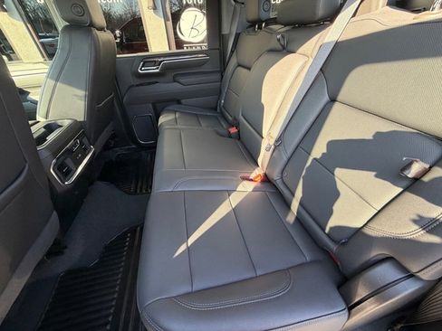 Used 2025 Chevrolet Silverado 3500 LTZ w/ LTZ Plus Package image 38