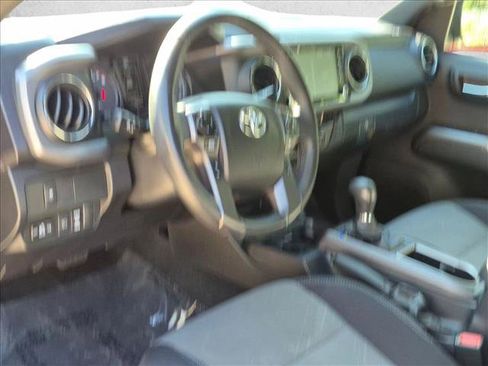 Used 2022 Toyota Tacoma TRD Sport RWD image 9