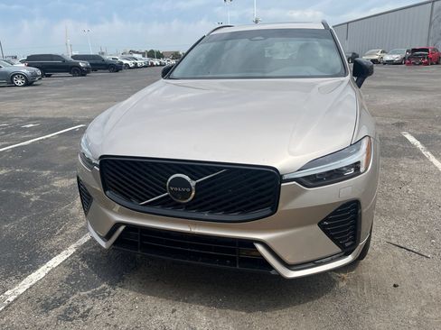 Used 2026 Volvo XC60 B5 Plus w/ Protection Package Premier AWD/4WD image 8