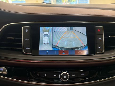 Used 2018 Buick Enclave Avenir w/ Avenir Technology Package image 43
