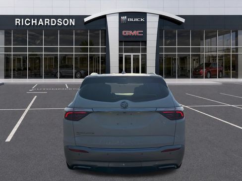 Used 2024 Buick Enclave Essence AWD/4WD image 4