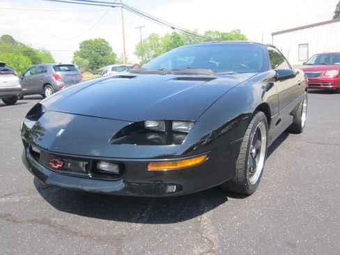 Used 1996 Chevrolet Camaro Z28 RWD image 28