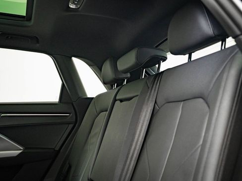 Certified 2024 Audi Q3 2.0T Premium w/ Convenience Package image 41