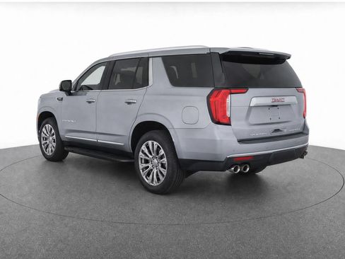 Used 2024 GMC Yukon Denali w/ Advanced Technology Package AWD/4WD image 3