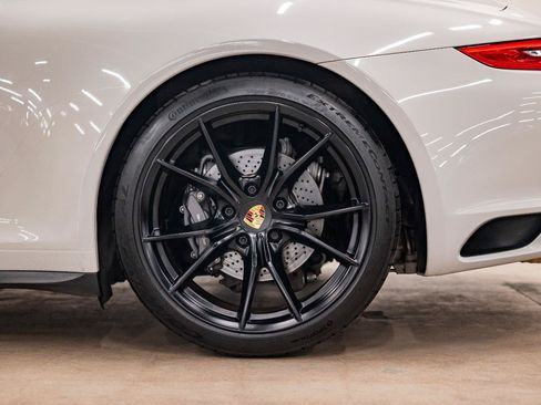 Used 2019 Porsche 911 Carrera 4 AWD/4WD image 27