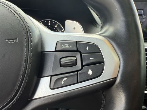 Used 2018 BMW M550i xDrive AWD/4WD image 19