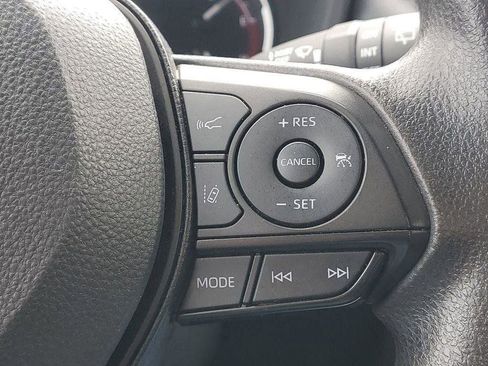Used 2024 Toyota RAV4 XLE AWD/4WD image 10