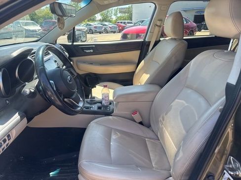 Used 2019 Subaru Outback 2.5i Limited AWD/4WD image 17
