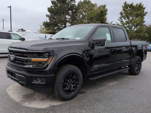 New 2025 Ford F150 XLT w/ Equipment Group 302A MID image 7