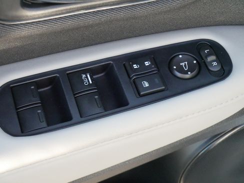 Used 2021 Honda HR-V LX image 19