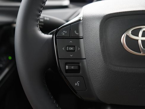 Used 2026 Toyota bZ AWD/4WD image 26