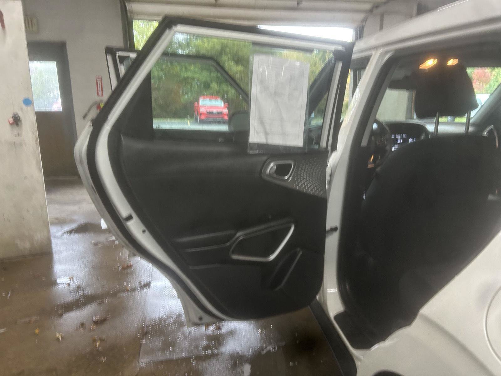 Used 2024 Kia Soul LX w/ Option Group 015 FWD image 19