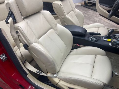 Used 2009 BMW 650i Convertible RWD image 31