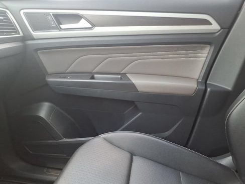 Used 2023 Volkswagen Atlas SE FWD image 24