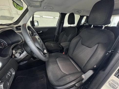 Used 2020 Jeep Renegade Sport FWD image 13