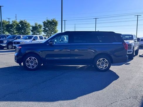 Used 2025 Ford Expedition Max Active AWD/4WD image 7