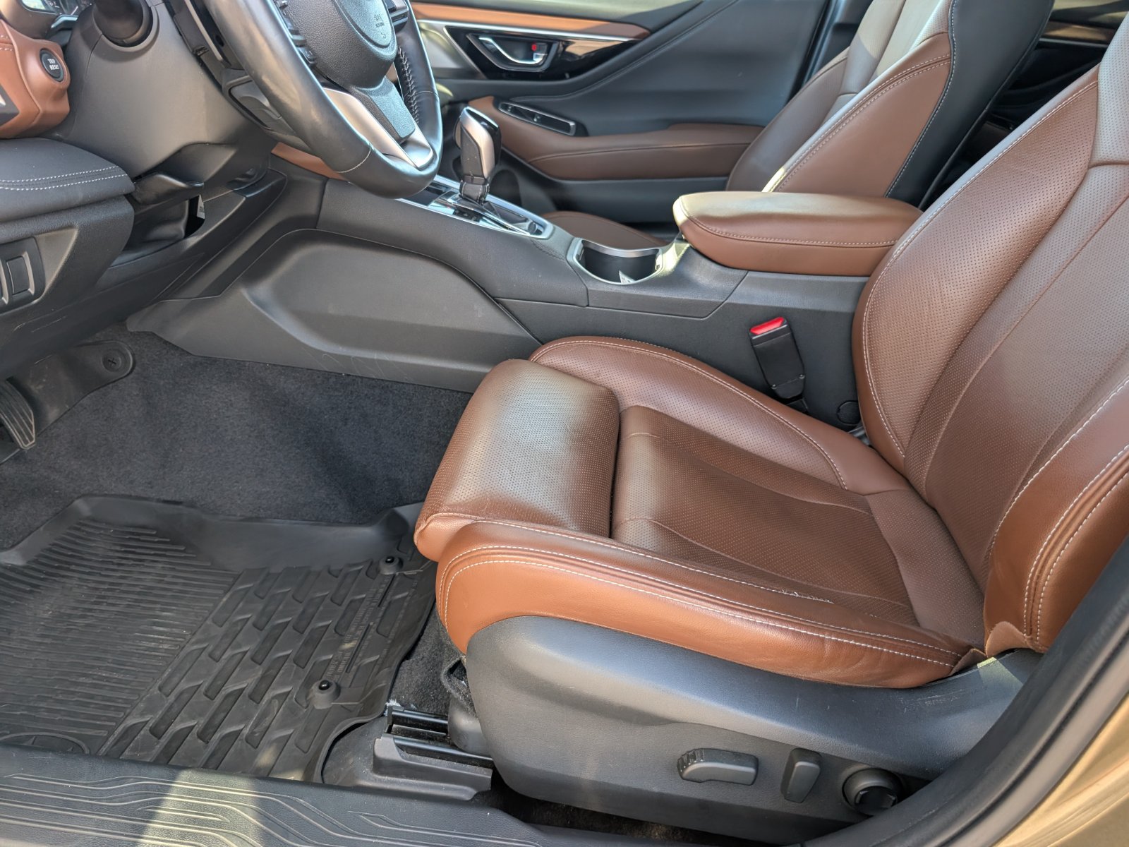 Used 2021 Subaru Outback Touring w/ Popular Package #2 AWD/4WD image 11