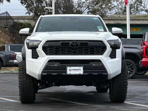New 2025 Toyota Tacoma TRD Off-Road image 7