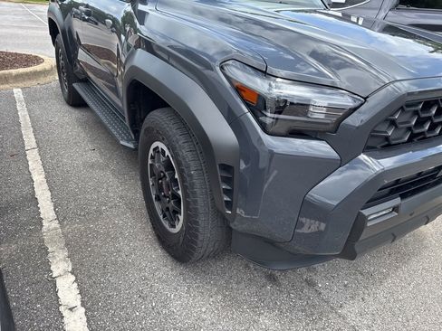 Used 2025 Toyota 4Runner TRD Off-Road Premium AWD/4WD image 5