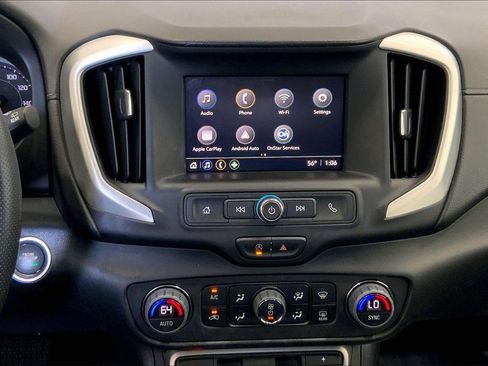 Used 2023 GMC Terrain SLE w/ Driver Convenience Package image 5