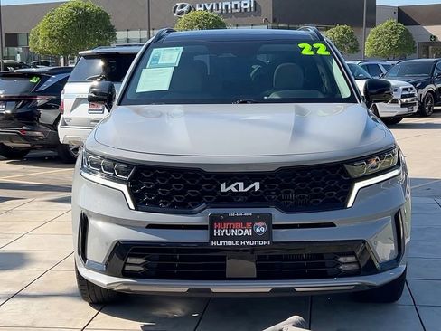 Used 2022 Kia Sorento SX image 9