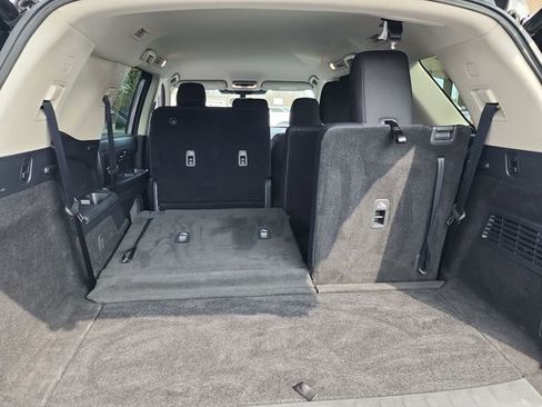 Used 2025 Nissan Pathfinder SV image 26