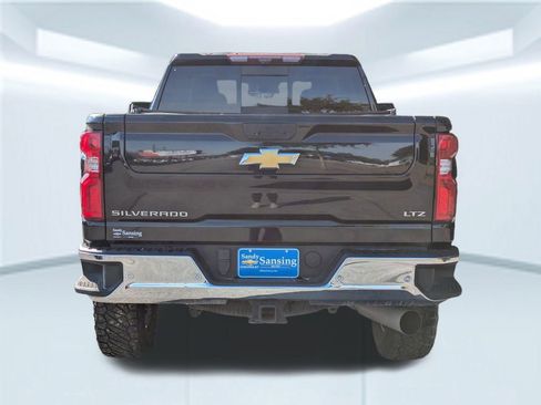 Used 2023 Chevrolet Silverado 2500 LTZ w/ LTZ Premium Package image 5